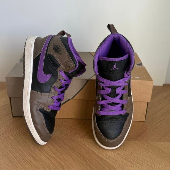 Nike Air Jordan 1 Mid Palomino Purple/Mocha Kids Sneakers - SZ 2.5 Y - Picture 5 of 12